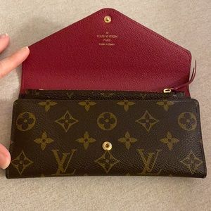 Louis Vuitton Sarah Wallet - fuchsia/monogram